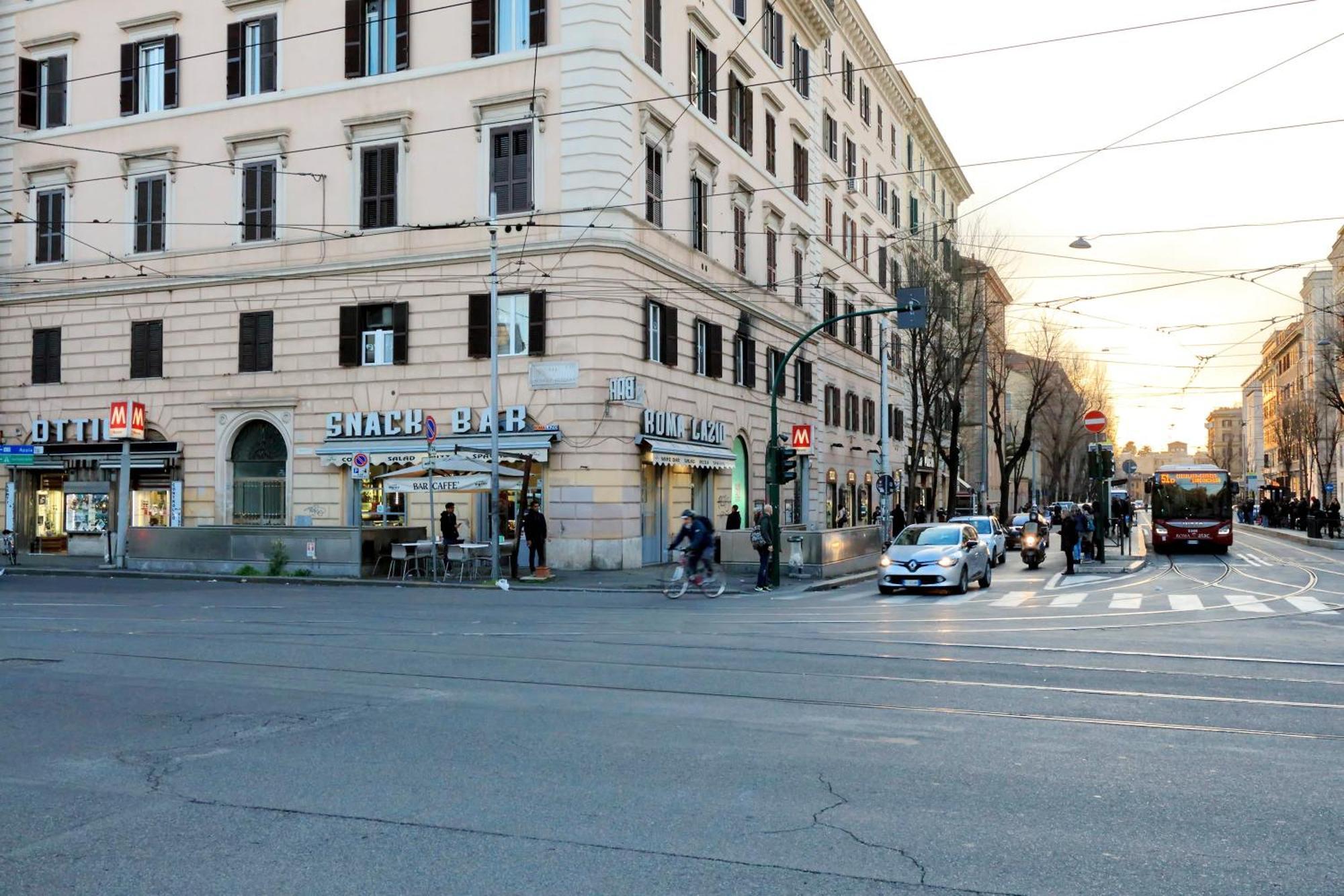 Deza Cozy Place Manzoni Rome Bagian luar foto